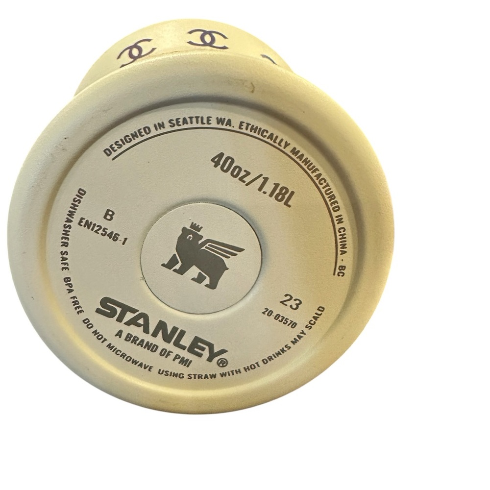 Stanley 40oz Cream Travel Tumbler with Metallic Rainbow Chanel Logos LiKe New - Picture 4 of 6